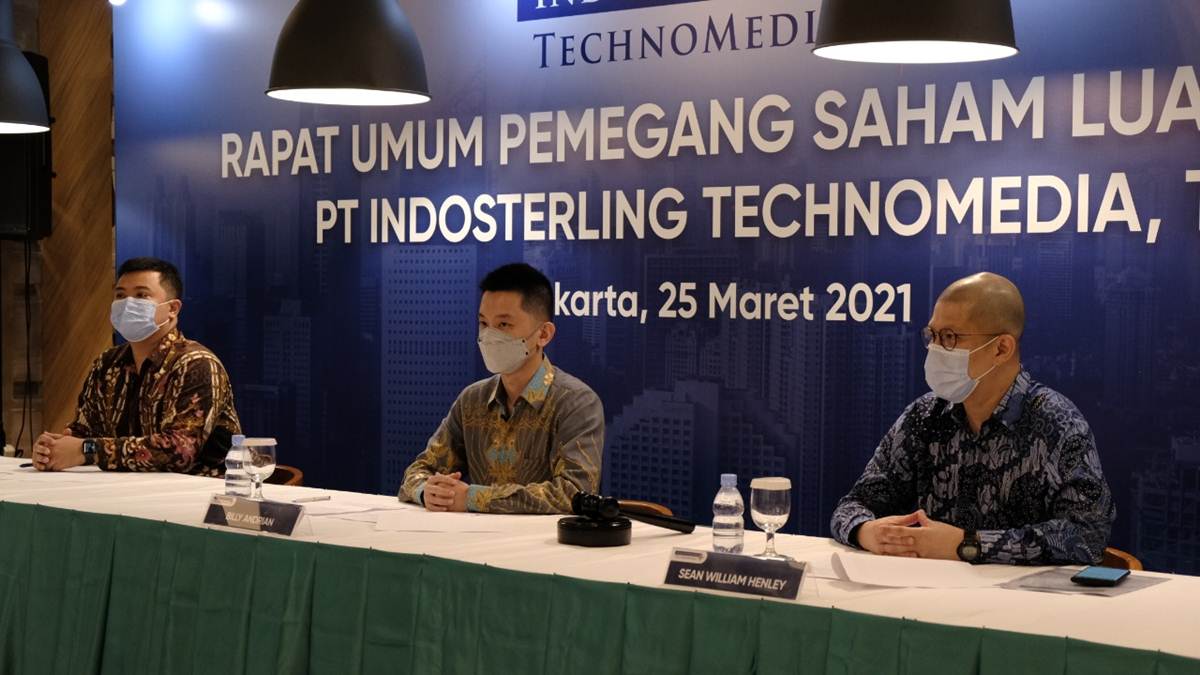 PT Indosterling Technomedia Tbk